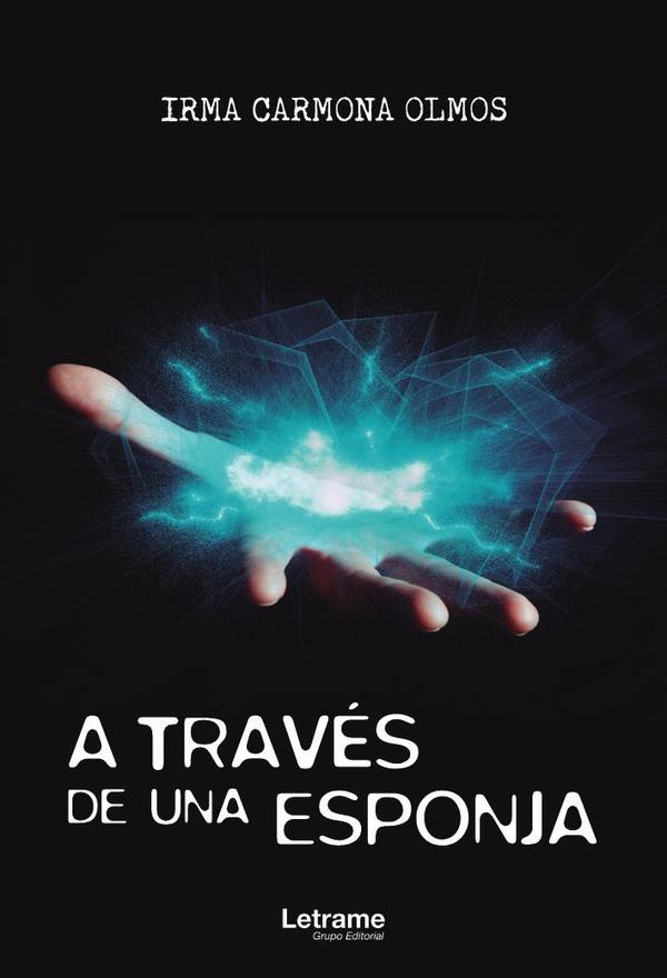 A través de una esponja